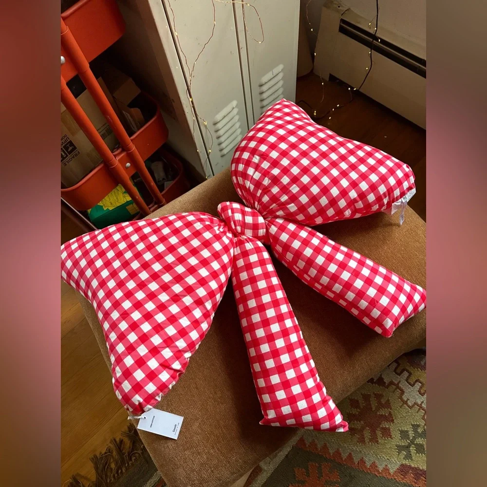 Big Bow Throw Pillow
